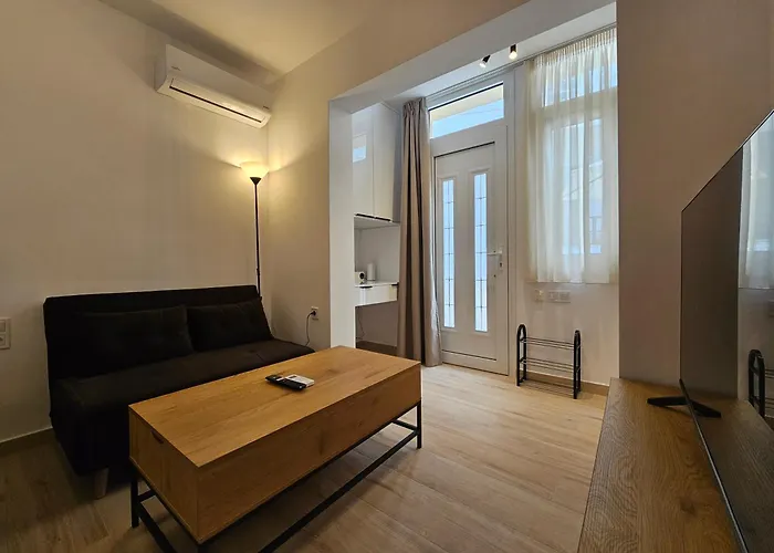 Elegant Aesthetic * Rhodes City