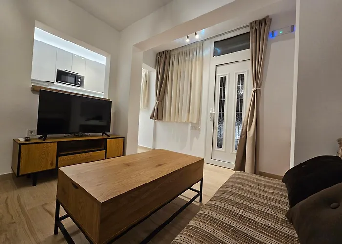 Elegant Aesthetic Apartment Rhodes City